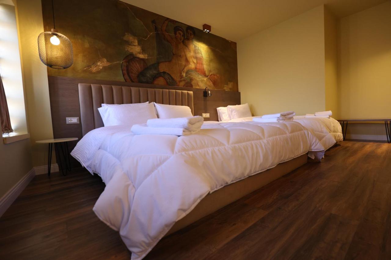 Borgjeze Hotel *